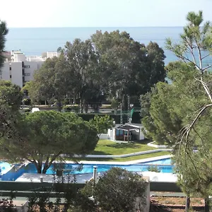 Vista Mar. Playa Cerca. Estepona