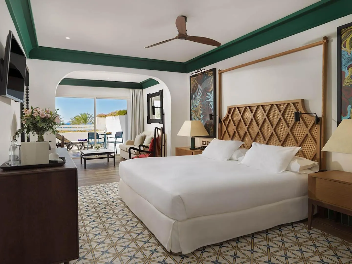 H10 Estepona Palace